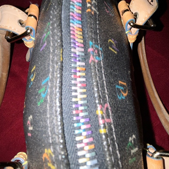 Vintage Dooney and Bourke Gretta Domed Satchel - Picture 14 of 14